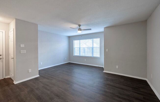 1 bed, 1 bath, 525 sqft, $1,250, Unit 1014