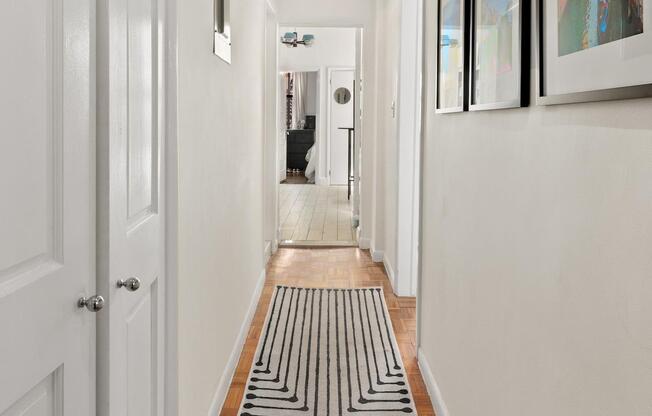 51 E 7 ST