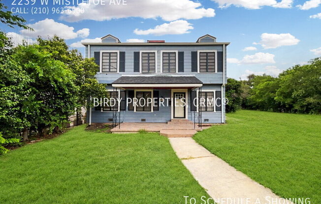 2239 W MISTLETOE AVE