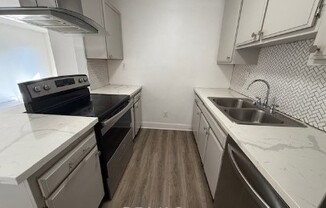 1420 N Mansfield Ave Apt 210