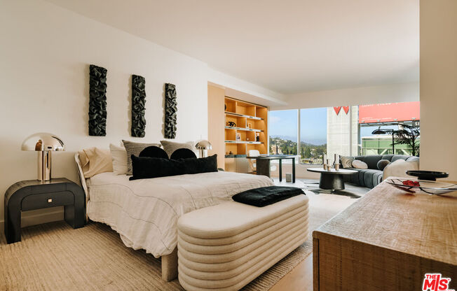 3 beds, 4 baths, 3,270 sqft, $19,995, Unit 14A
