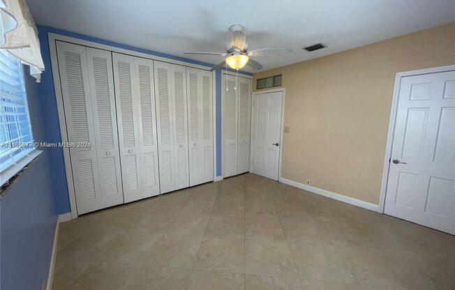 3 beds, 3 baths, $5,200, Unit # 2423