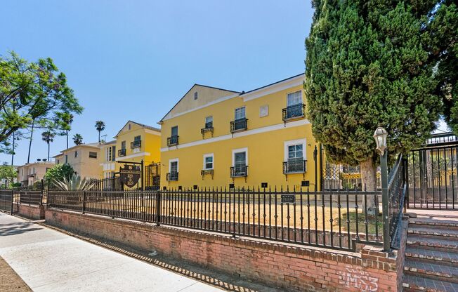 * BEAUTIFUL AND NEWLY RENOVATED TWO BEDROOM FRENCH NORMANDY STYLE APARTMENT *