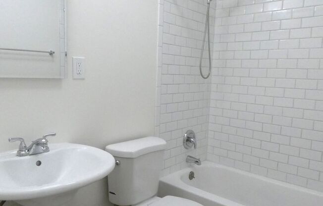 Burnham Ave. 5871