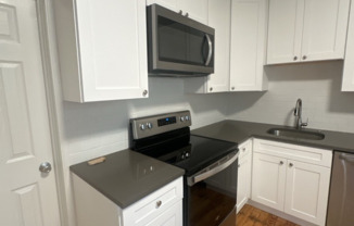 1 bed, 1 bath, 500 sqft, $2,000, Unit 1602 Walnut St Unit #2