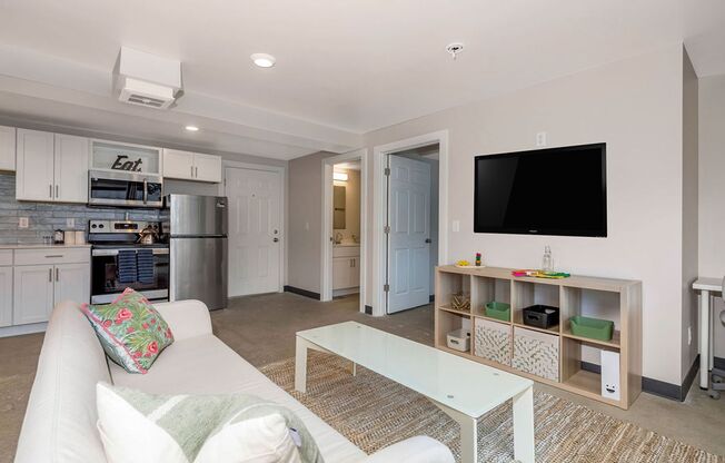 2 beds, 2 baths, 886 sqft, $1,793, Unit 604