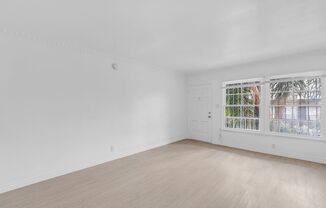 343 S Occidental Blvd