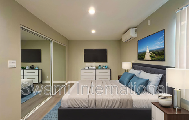 7102 1/2 S FIGUEROA ST