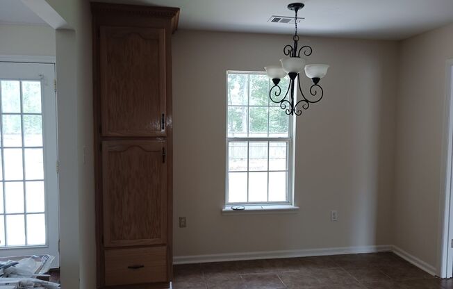 Charming 3BD/1BA Home Just Off Hwy 96!