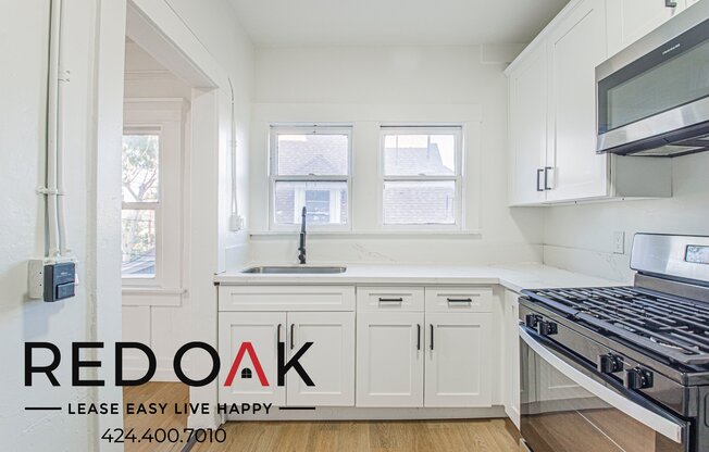 1026 W 22 ST