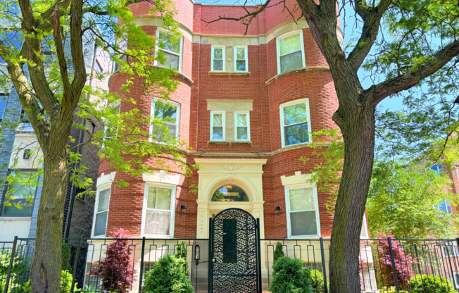 St Lawrence 4745-47  (HOA)