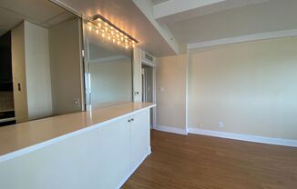 1 bed, 1 bath, 941 sqft, $1,450, Unit PH08