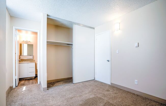 1 bed, 1 bath, 642 sqft, $1,150