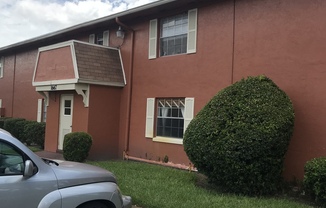 1667 W Oak Ridge Road