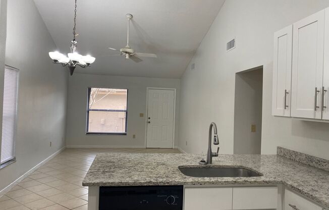 Winter Garden 2 Bedroom 2 Bath home