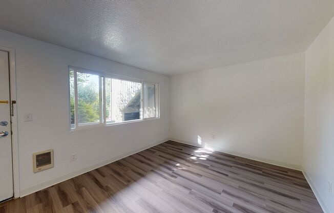 Studio, 1 bath, 395 sqft, $1,095, Unit B1-6