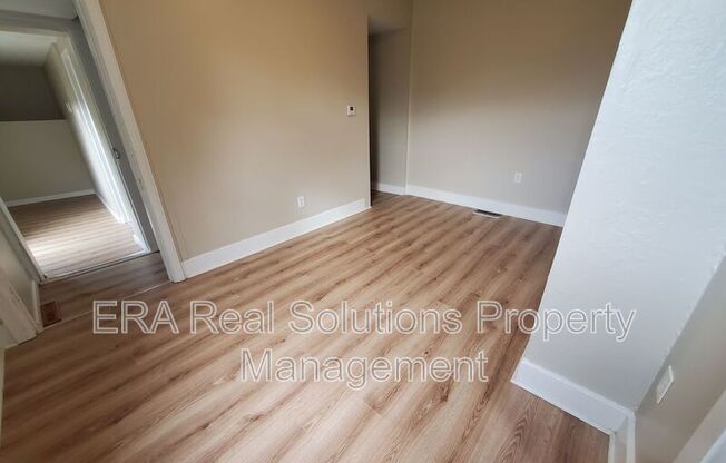 305 LOCUST ST