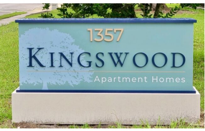 2/2.5 apartment available for rent