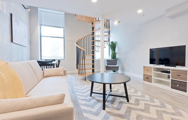 2 beds, 2 baths, $4,500, Unit 410