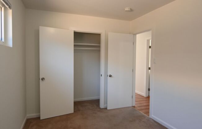 2 beds, 1 bath, $2,700