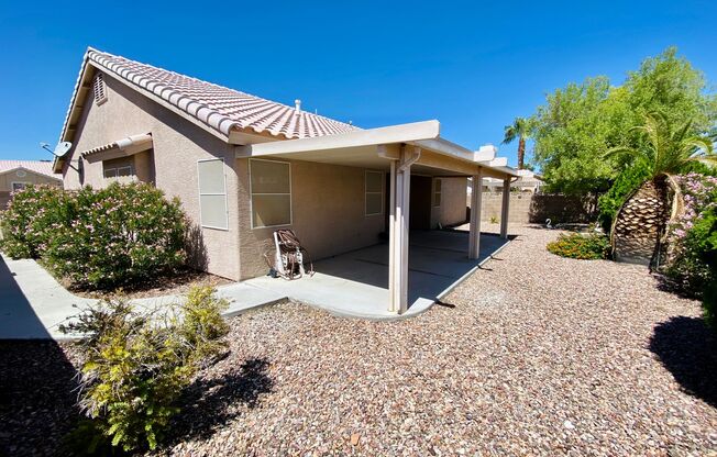 3 beds, 2 baths, $2,275