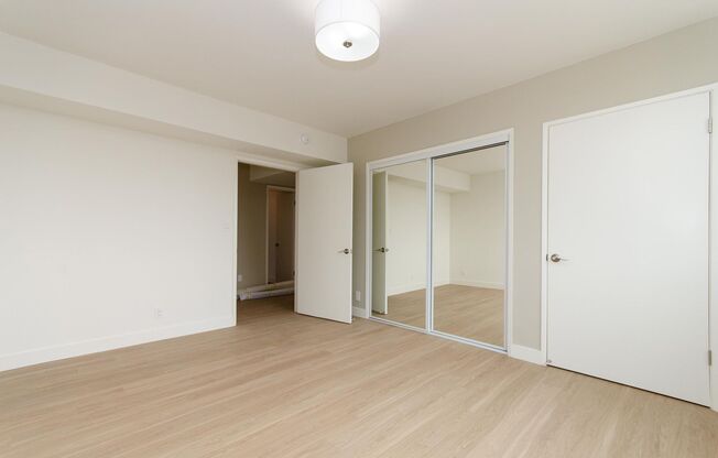 3 beds, 3 baths, 1,780 sqft, $5,600, Unit 102
