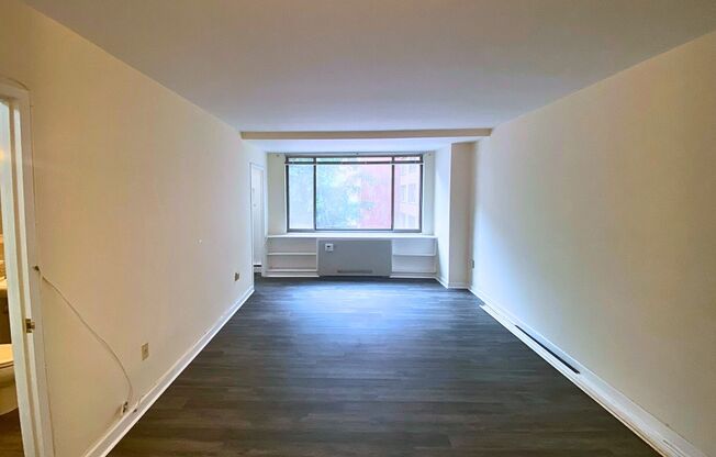 Great studio at River Place for $1600, ALL UTILITIES INCLUDED