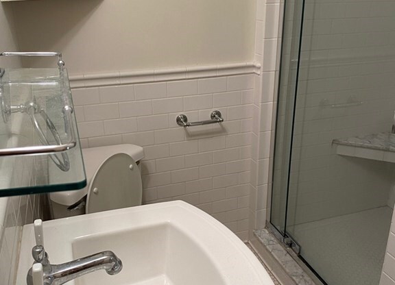 1 bed, 1 bath, 495 sqft, $3,200, Unit 3