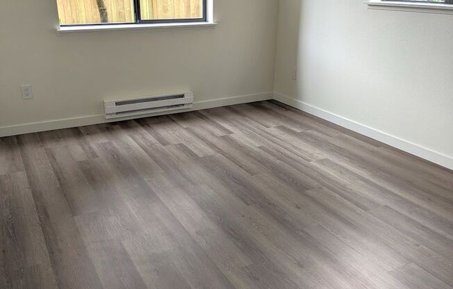 2 beds, 1 bath, 810 sqft, $2,095, Unit E107