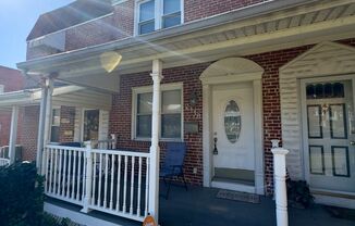 2 beds, 2 baths, $1,700