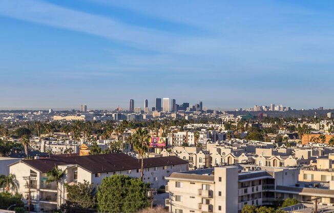 1 bed, 1.5 baths, 965 sqft, $3,300, Unit 1616 - 210