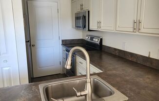 Tamarac Pointe Apartments