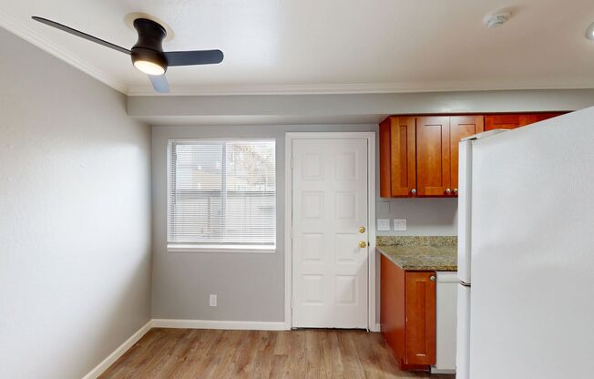 2 beds, 1 bath, 715 sqft, $2,450, Unit 625-6