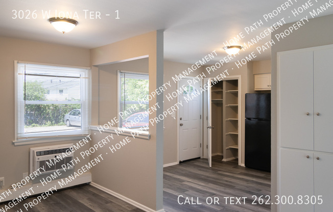 3026 W IONA TER