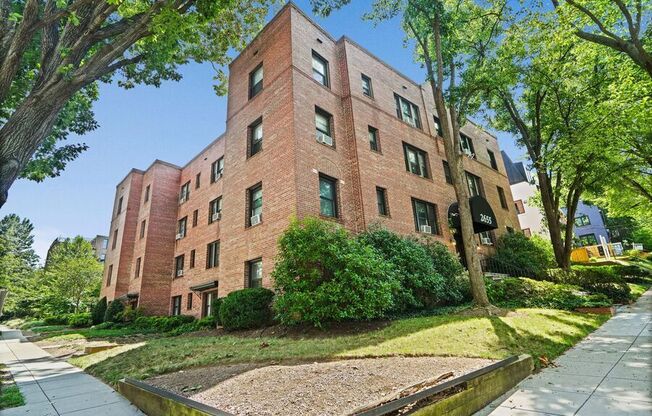 2655 41st Street, NW #302