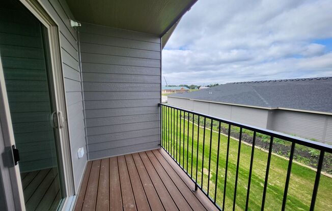 2 beds, 1 bath, 1,006 sqft, $1,230, Unit 3520 304