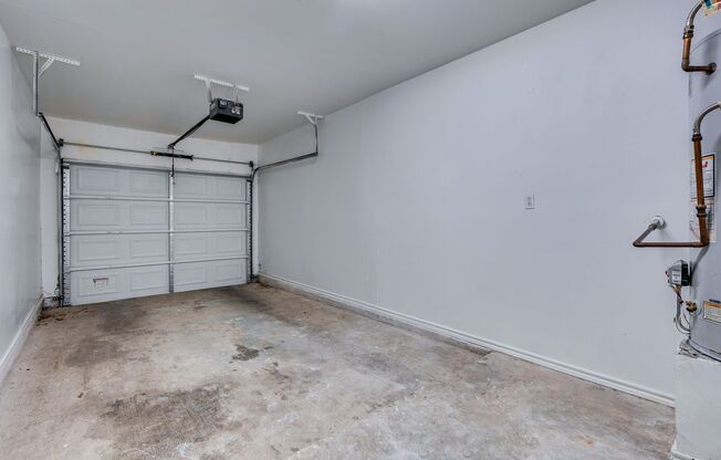 2 beds, 2 baths, $1,650, Unit Unit 213