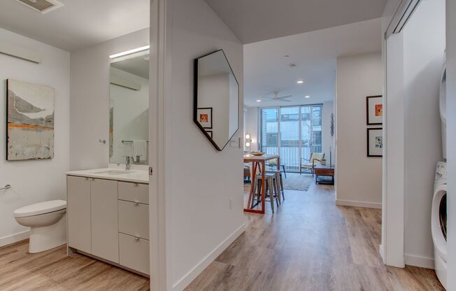 1 bed, 1 bath, 661 sqft, $1,695, Unit 307