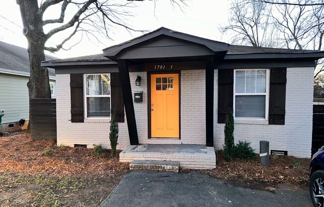 Beautiful 2 Bedroom Belmont Bungalow