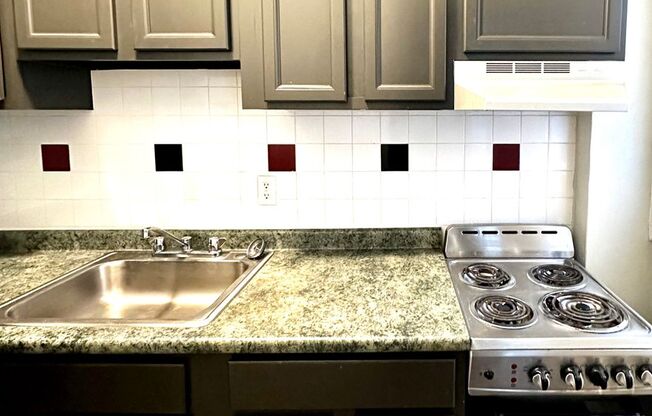 1 bed, 1 bath, 435 sqft, $1,625, Unit 905