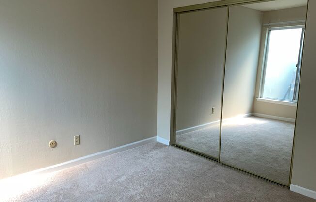 2 beds, 1.5 baths, 850 sqft, $3,350, Unit 412 - 8