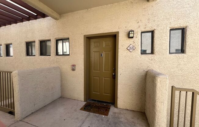 Condo For Rent 32nd ST & Baseline