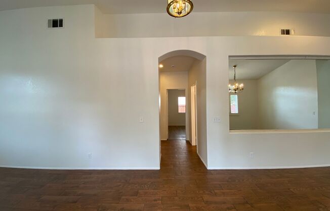 Spacious 3 Bedroom, 2 Bath located in Treasures of Caste Creek Community!