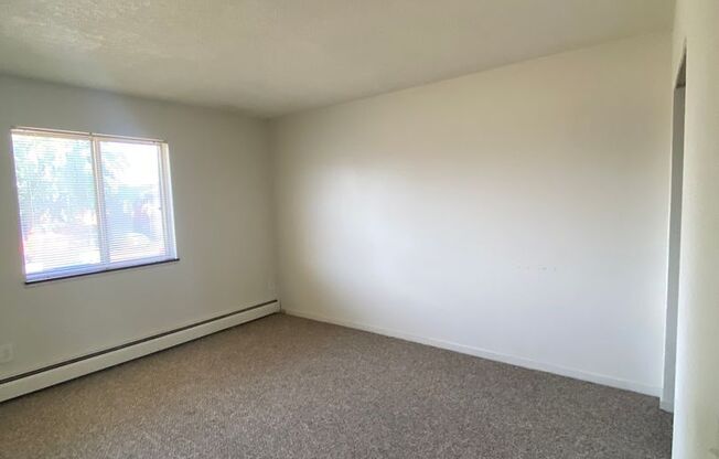 1 bed, 1 bath, $1,050, Unit 1041-C