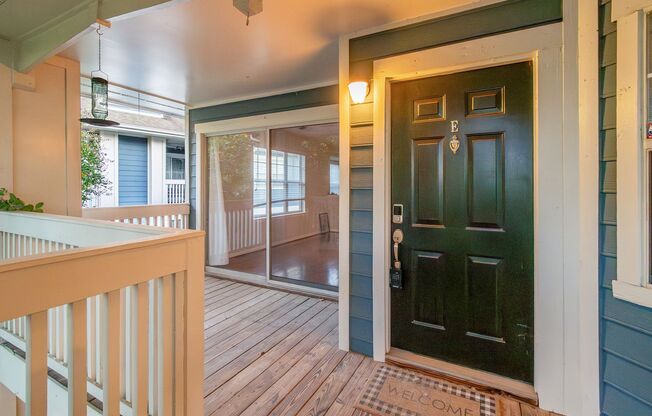 Beautiful Top Floor Condo in the Heart of Dilworth!