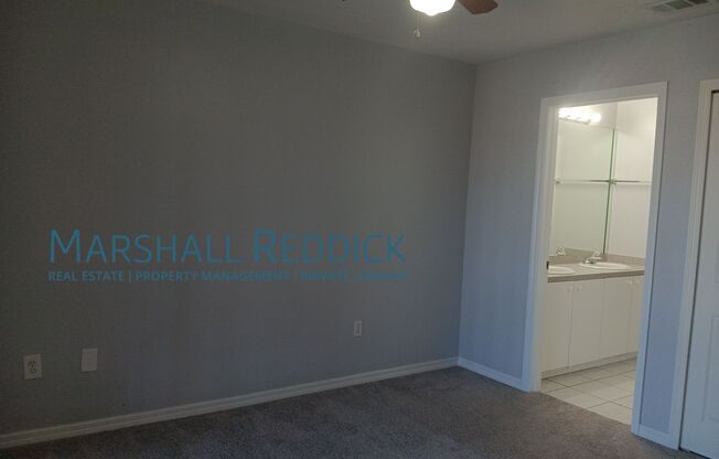 2 beds, 2 baths, $1,395, Unit 621 SW 47th Ter Unit 201