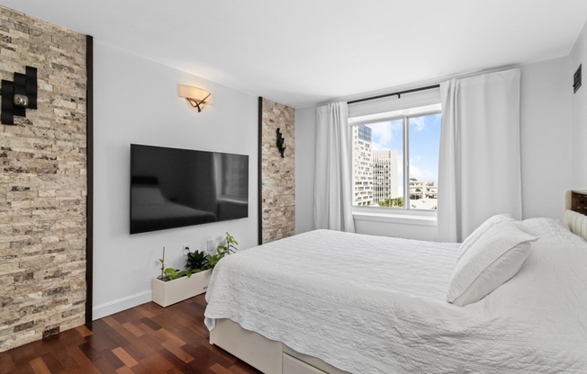 2 beds, 2 baths, 1,046 sqft, $4,800, Unit 1104