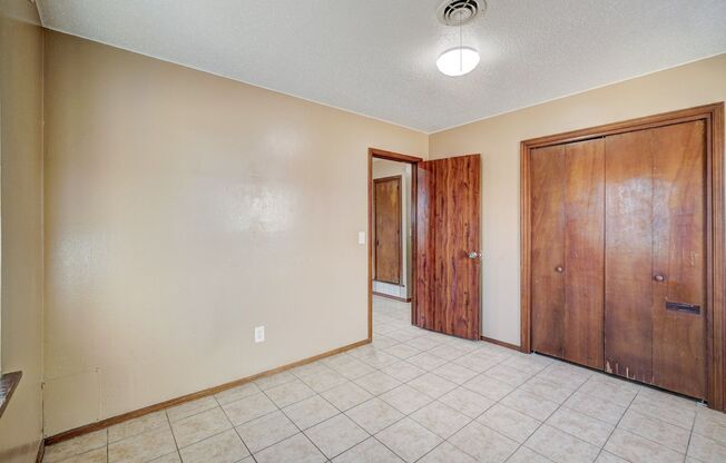 2 beds, 2 baths, $999