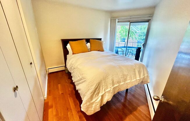 1 bed, 1 bath, 580 sqft, $1,825, Unit 19