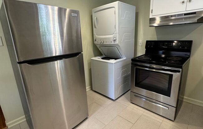 2 beds, 1 bath, $1,150, Unit 523